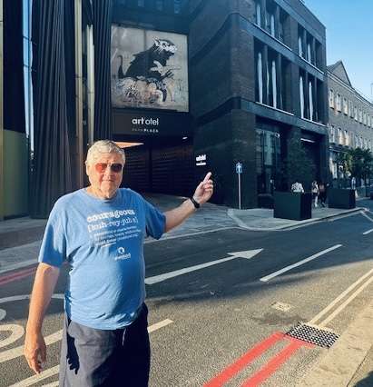 Famous England Landmarks: Street Art